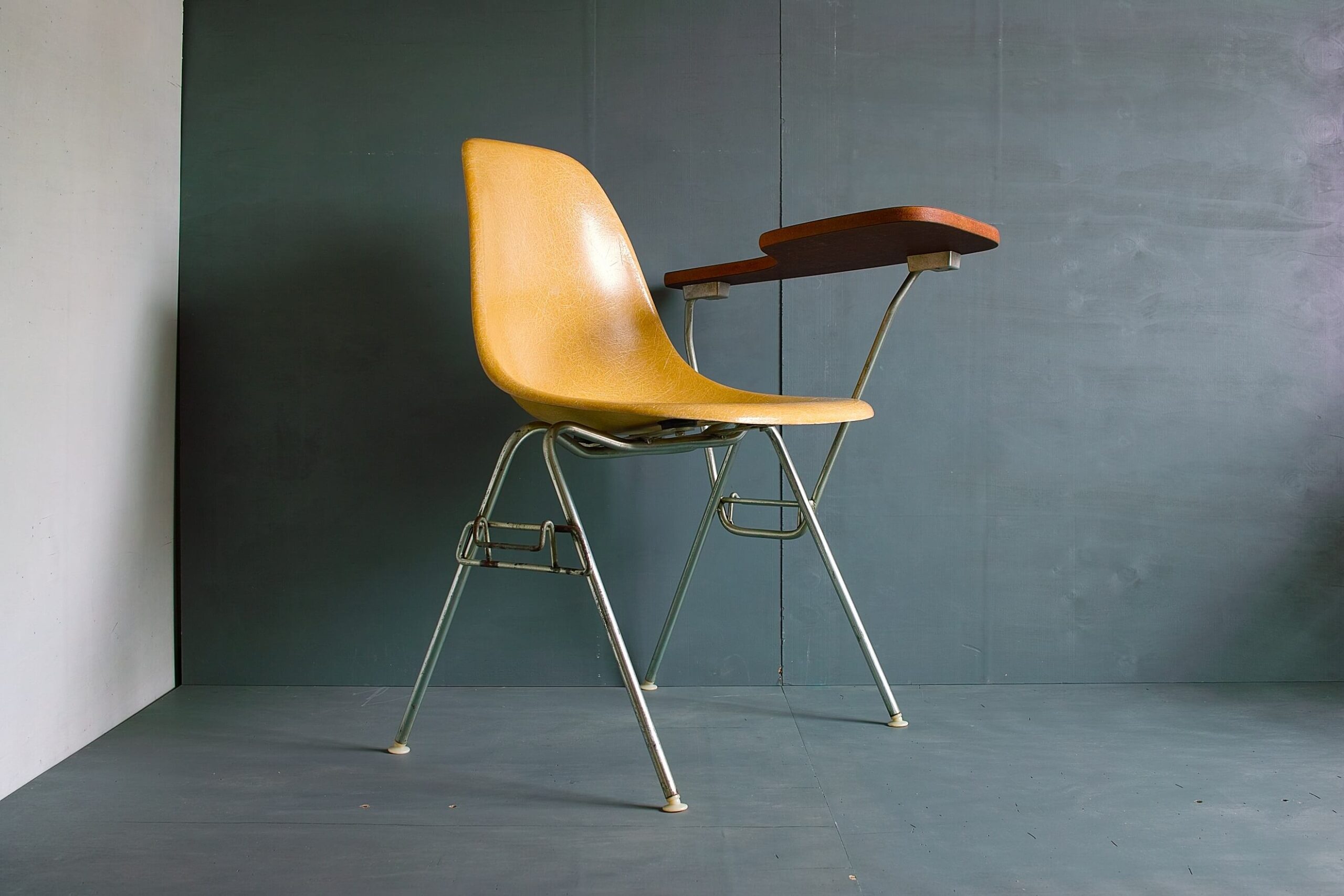 No.7561「Eamesサイドシェルチェア：Herman Miller 2nd」SOLD | ボルト 