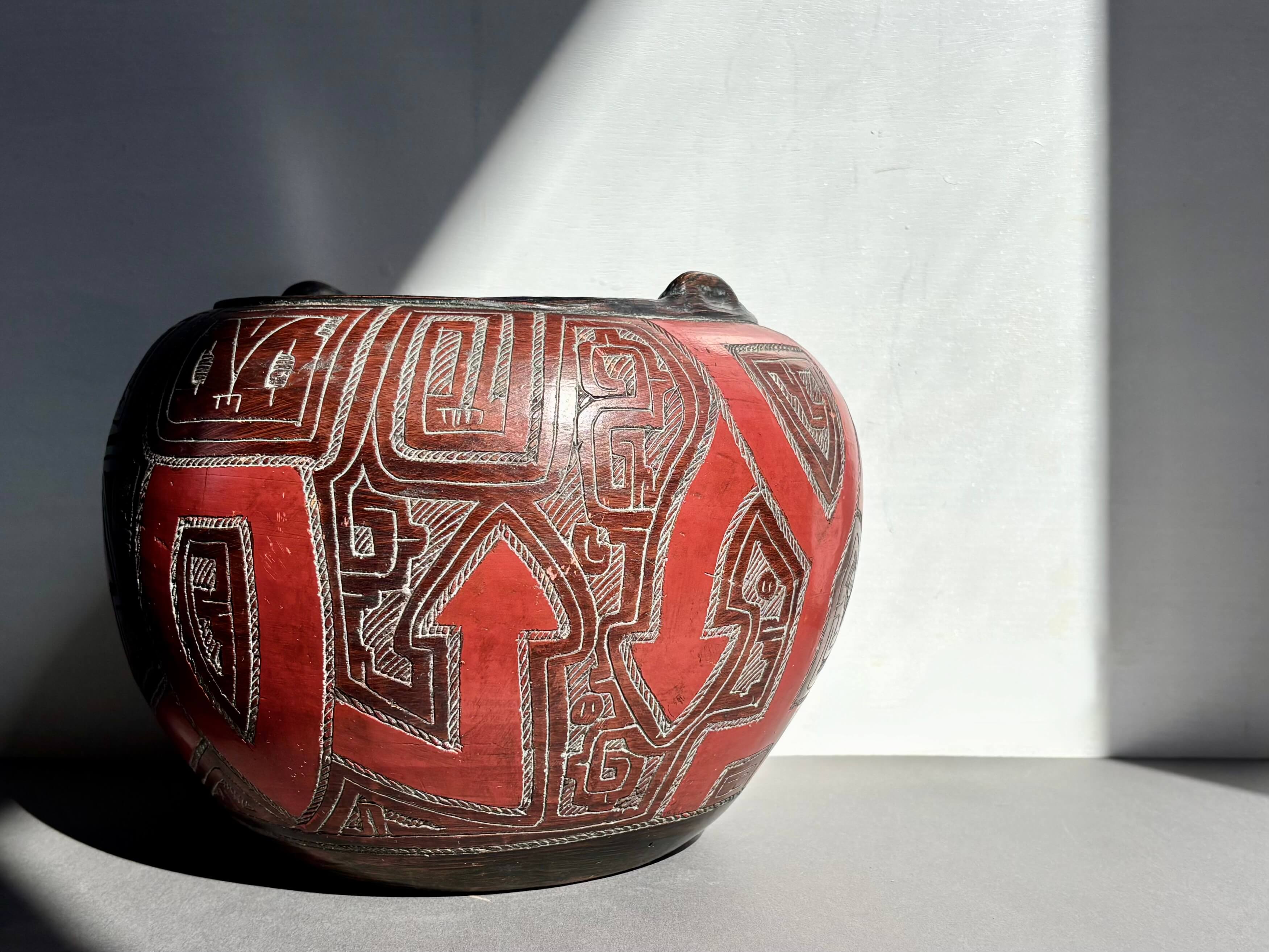 No.12799「Marajoara 陶器の壺：ブラジル」直径25cm