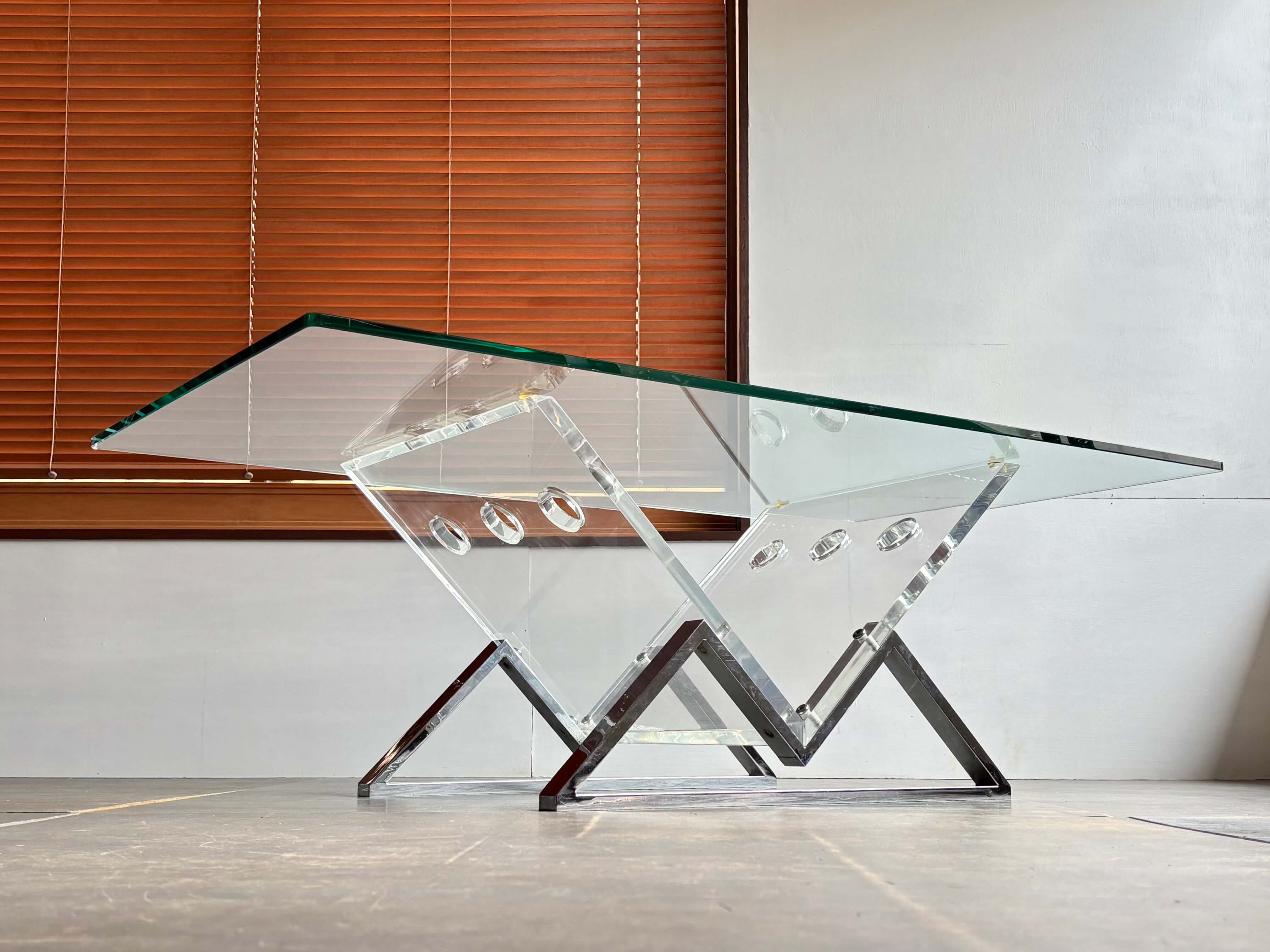 No.12836「センターテーブル：ガラス × アクリル × スチール」120×65cm
